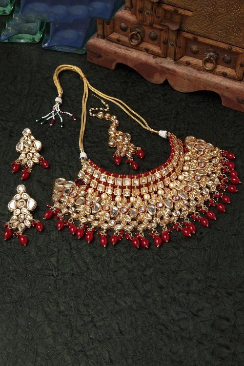 Golden Alloy Choakr Kundan Heavy Bridal Necklace Set