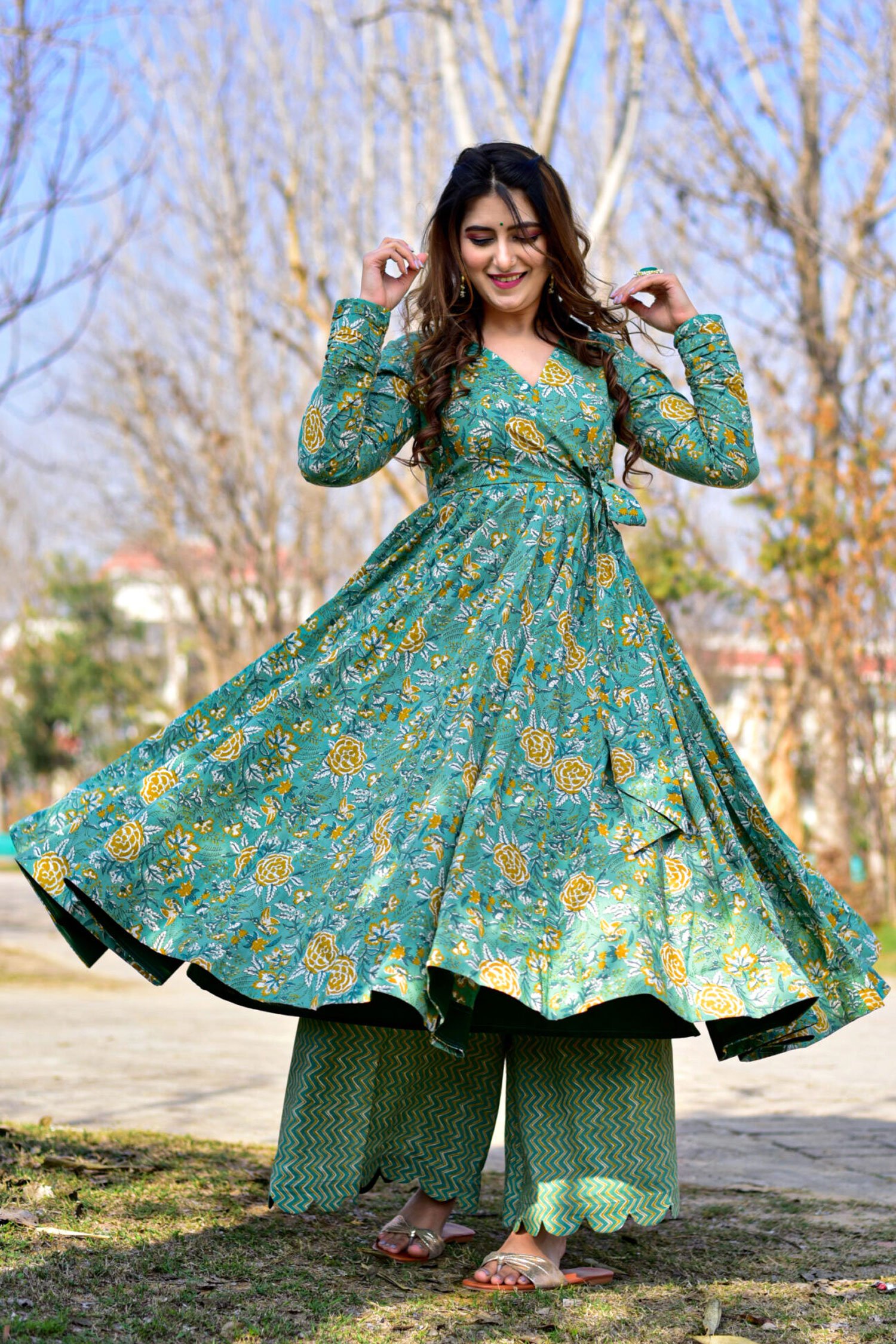 Saree Dress Saree Pattern Long Gown Dress Convert Pattu Sarees into Long  Dress  YouTube